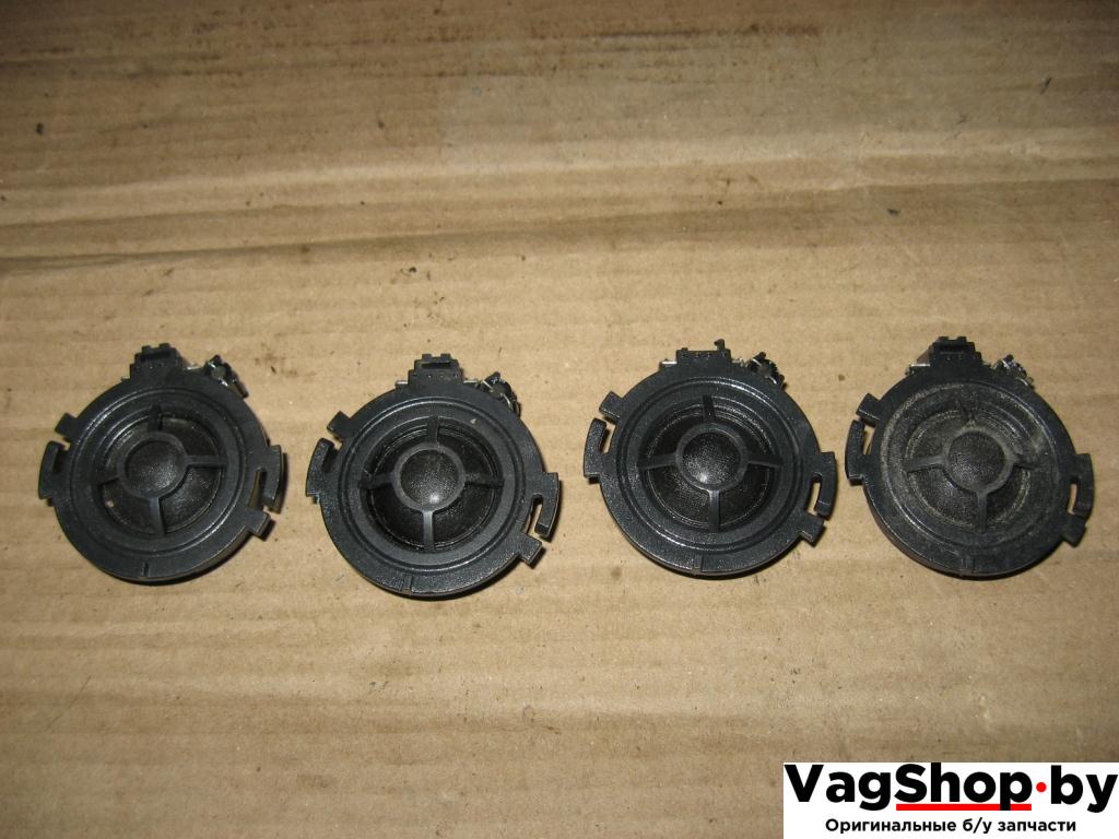 динамик Audi Q7 4L 2007, 3.0 л., TDi, BUG, дизель, АКПП, серый, внедорожник 5 дв., полный привод, 4L0035399A - фото №1