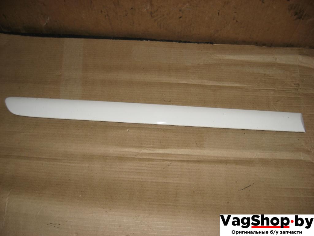 молдинг двери задней правой Volkswagen Golf 5 поколение 2008, 1.9 л., TDi, BLS, дизель, МКПП, белый, хетчбэк 5 дв., передний привод, 1K4853754A - фото №1