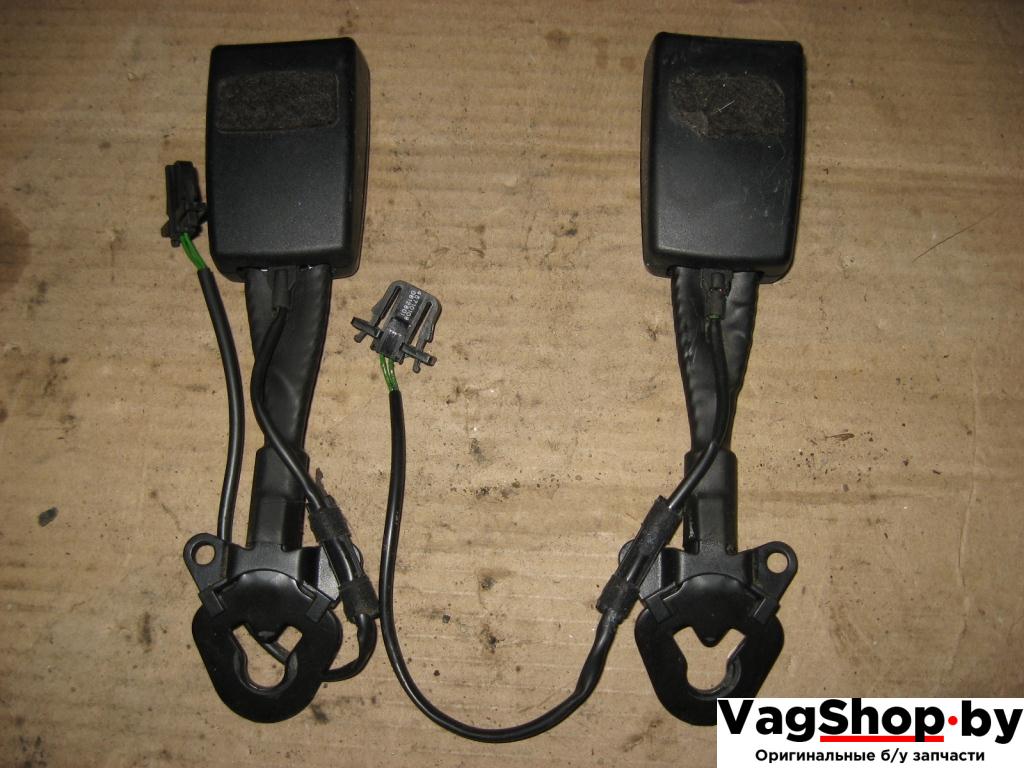 замок ремня безопасности Audi Q7 4L 2007, 3.0 л., TDi, BUG, дизель, АКПП, серый, внедорожник 5 дв., полный привод, 4L0857755B - фото №1