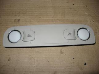 фонарь салона (плафон) Audi Q7 4L 2007, 3.0 л., TDi, BUG, дизель, АКПП, серый, внедорожник 5 дв., полный привод, 4L0947111B