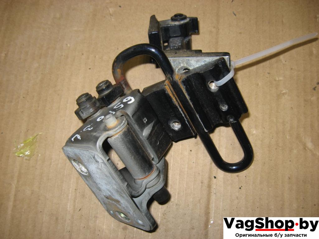 петля двери Audi A6 4F/C6 2007, 4.2 л., FSI, BVJ, бензин, АКПП, синий темный, седан, полный привод - фото №1