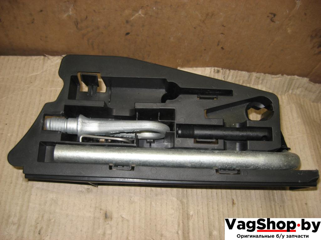 ящик под инструменты / набор инструментов Audi A6 4F/C6 2007, 4.2 л., FSI, BVJ, бензин, АКПП, синий темный, седан, полный привод - фото №1