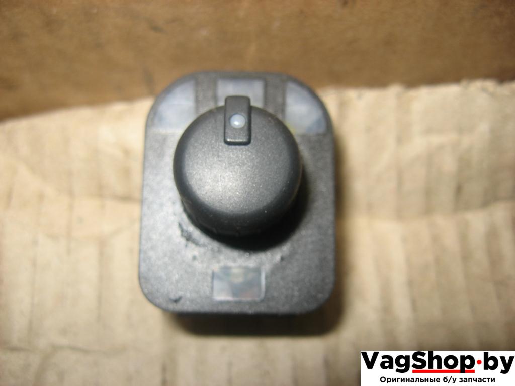 джойстик регулировки зеркал Audi A6 4F/C6 2007, 4.2 л., FSI, BVJ, бензин, АКПП, синий темный, седан, полный привод, 8E0959565A - фото №1