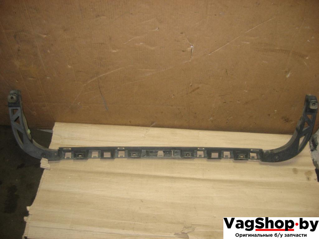 Крепление бампера заднего Volkswagen Passat B6 2009, 1.4 л., TSI, бензин, газ, АКПП, черный, универсал, передний привод, 3C9807863, 3C9807863A - фото №1