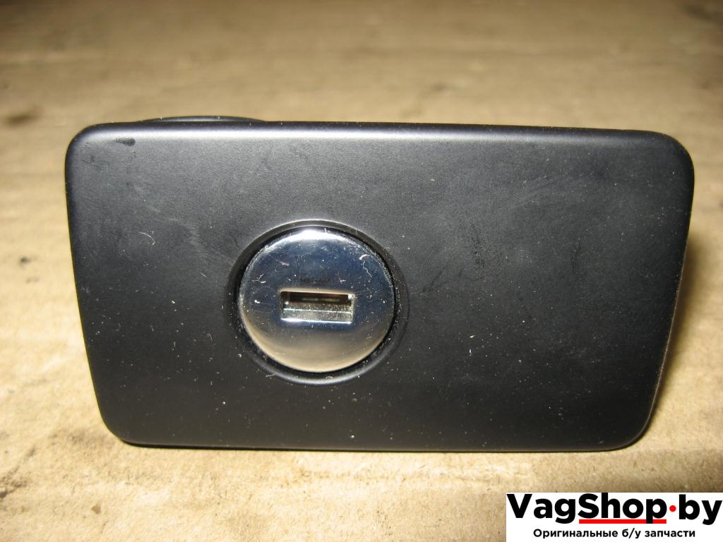 замок бардачка Volkswagen Passat B6 2009, 1.4 л., TSI, бензин, газ, АКПП, черный, универсал, передний привод, 3C1857147 - фото №1