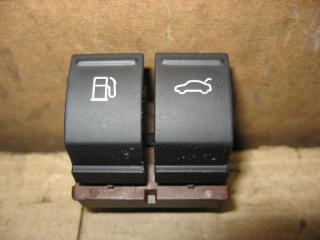 кнопка открытия лючка топливного бака Volkswagen Passat B6 2009, 1.4 л., TSI, бензин, газ, АКПП, черный, универсал, передний привод, 3C0959903B