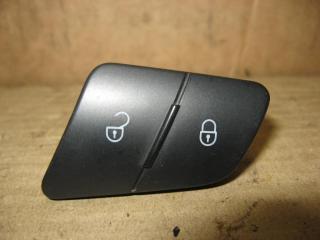 кнопка центрального замка Volkswagen Passat B6 2009, 1.4 л., TSI, бензин, газ, АКПП, черный, универсал, передний привод, 3C0962125B