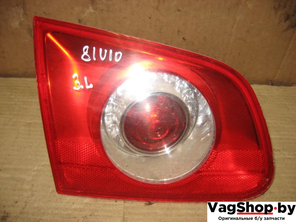 фонарь крышки багажника левый Volkswagen Passat B6 2008, 1.8 л., TSI, BZB, бензин, МКПП, серый, универсал, передний привод, 3C9945093 - фото №1