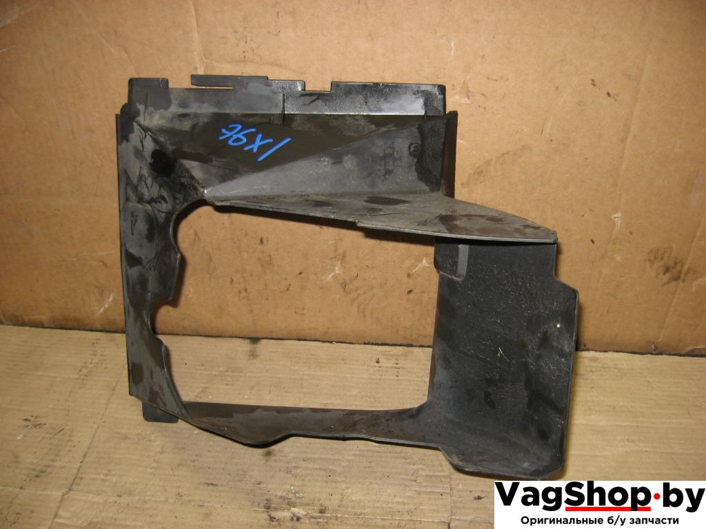 воздуховод интеркулера Volkswagen Touareg 1 поколение 2005, 2.5 л., TDi, BAC, дизель, АКПП, серый, внедорожник 5 дв., полный привод, 7L6117335A - фото №1