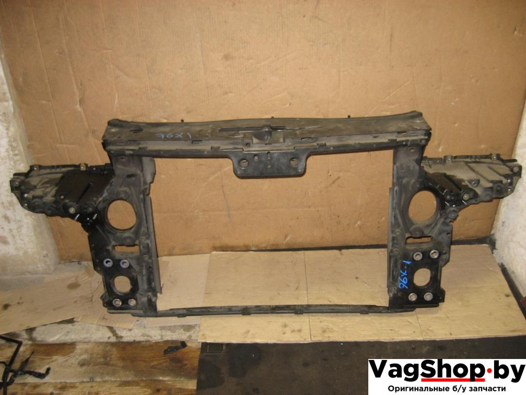 передняя панель крепления облицовки (телевизор) Volkswagen Touareg 1 поколение 2005, 2.5 л., TDi, BAC, дизель, АКПП, серый, внедорожник 5 дв., полный привод, 7L0805594R - фото №1