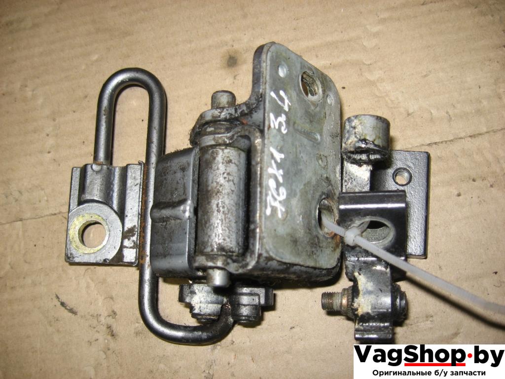 петля двери Volkswagen Touareg 1 поколение 2005, 2.5 л., TDi, BAC, дизель, АКПП, серый, внедорожник 5 дв., полный привод - фото №1