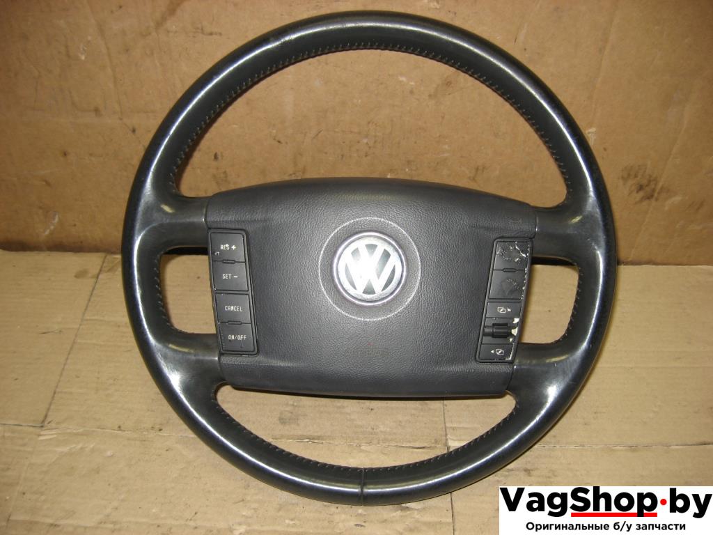 подушка безопасности водителя Volkswagen Touareg 1 поколение 2005, 2.5 л., TDi, BAC, дизель, АКПП, серый, внедорожник 5 дв., полный привод, 7L6880201CA - фото №1