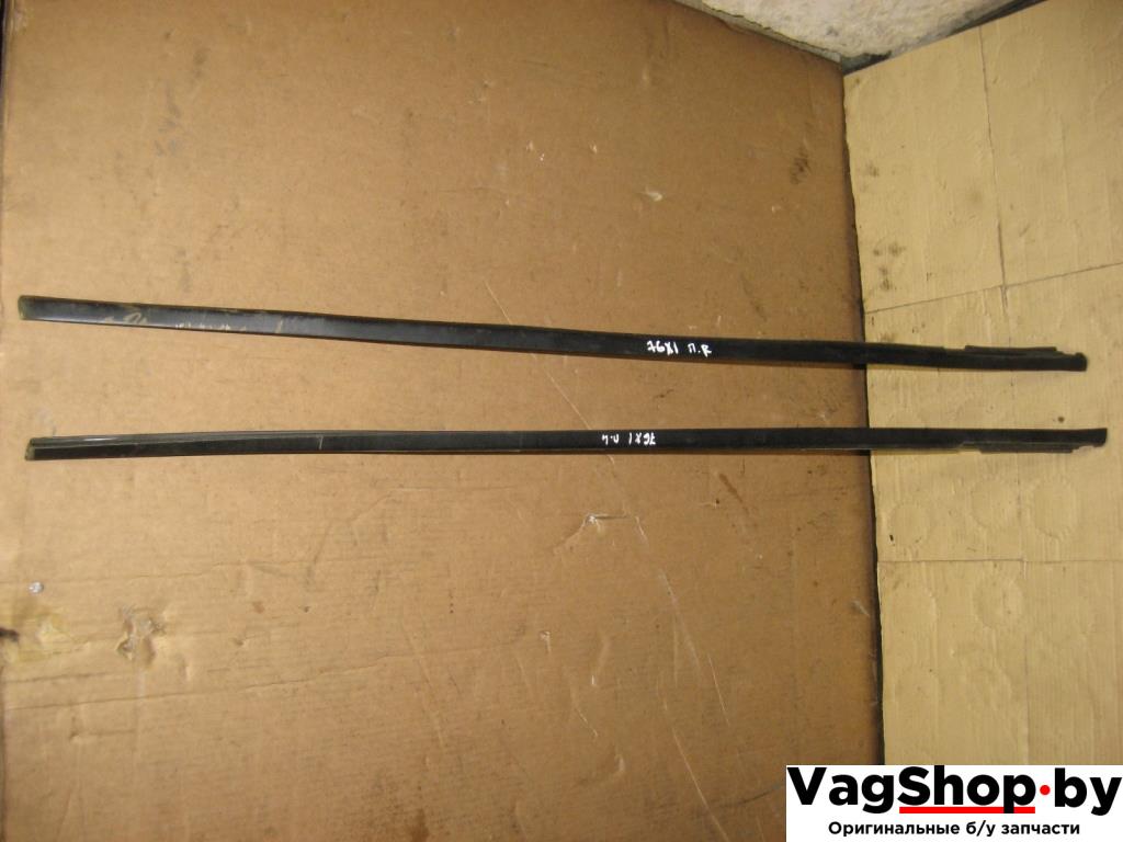 уплотнитель Volkswagen Touareg 1 поколение 2005, 2.5 л., TDi, BAC, дизель, АКПП, серый, внедорожник 5 дв., полный привод - фото №1