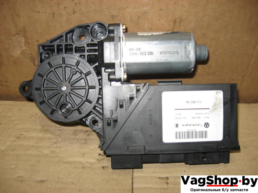 моторчик стеклоподъемника задний правый Volkswagen Touareg 1 поколение 2005, 2.5 л., TDi, BAC, дизель, АКПП, серый, внедорожник 5 дв., полный привод, 7L0959704, 7L0959794 - фото №1