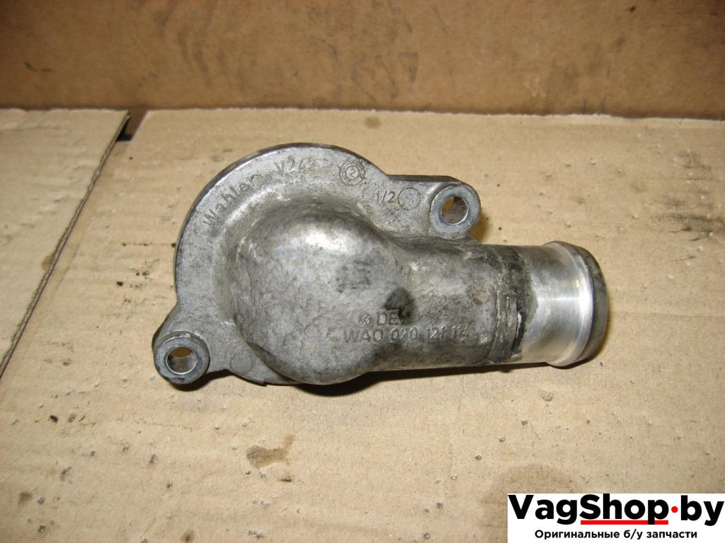 корпус термостата Volkswagen Touareg 1 поколение 2005, 2.5 л., TDi, BAC, дизель, АКПП, серый, внедорожник 5 дв., полный привод, 070121114 - фото №1