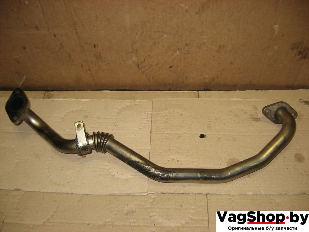 трубка системы рециркуляции EGR Volkswagen Touareg 1 поколение 2005, 2.5 л., TDi, BAC, дизель, АКПП, серый, внедорожник 5 дв., полный привод, 070131521R - фото №1