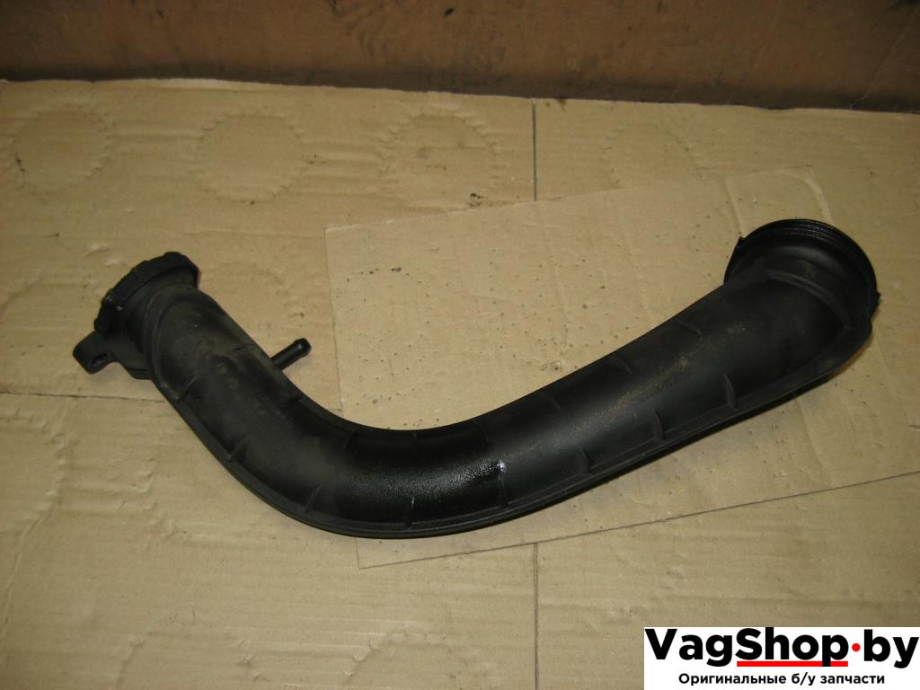 гофра инжектора Volkswagen Passat B6 2010, 1.4 л., TSI, бензин, газ, МКПП, черный, универсал, передний привод, 03C145673M - фото №1