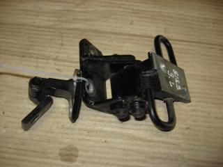 петля двери Volkswagen Passat B6 2010, 1.4 л., TSI, бензин, газ, МКПП, черный, универсал, передний привод