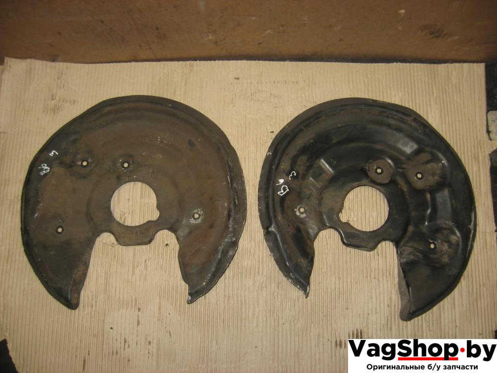 защитный кожух тормозного механизма Volkswagen Passat B6 2010, 2.0 л., TDi, CBB, дизель, АКПП, красный, универсал, полный привод - фото №1