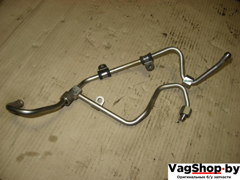 трубка топливная Audi A6 4F/C6 2006, 3.2 л., FSI, AUK, бензин, АКПП, черный, универсал, полный привод, 06E127501F - фото №1