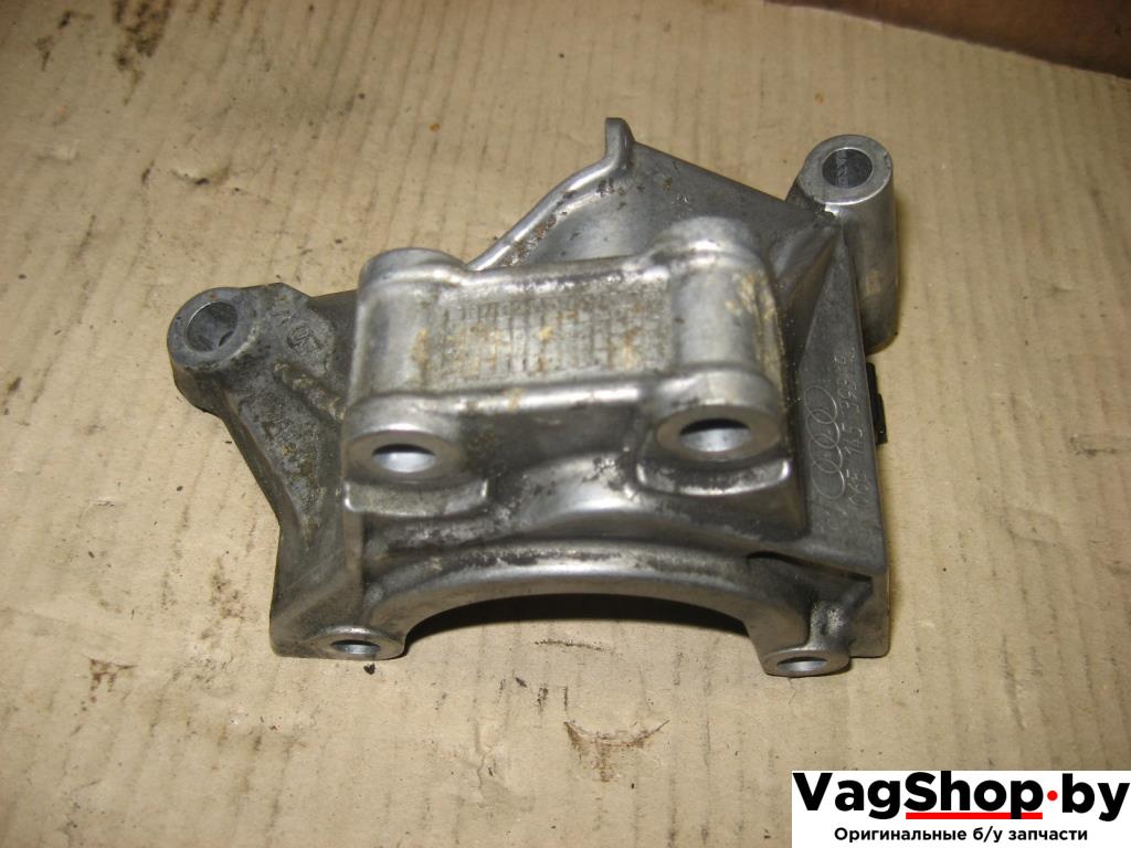 кронштейн гидроусилителя Audi A6 4F/C6 2006, 3.2 л., FSI, AUK, бензин, АКПП, черный, универсал, полный привод, 06E145393B - фото №1