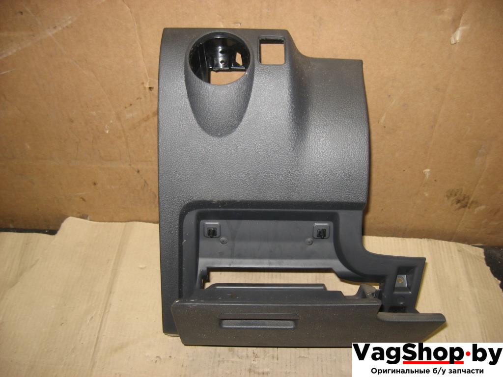 бардачок Volkswagen Golf Plus 1 поколение 2008, 1.9 л., TDi, BLS, дизель, МКПП, серый, хетчбэк 5 дв., передний привод - фото №1