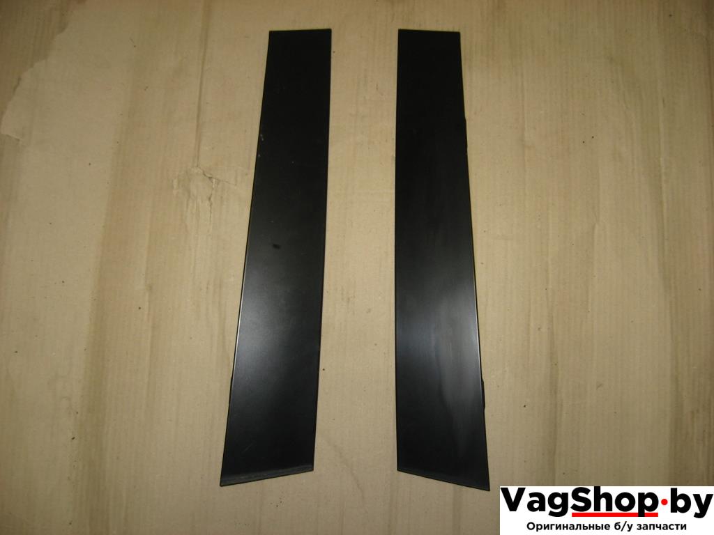 молдинг (накладка кузовная) Volkswagen Golf Plus 1 поколение 2008, 1.9 л., TDi, BLS, дизель, МКПП, серый, хетчбэк 5 дв., передний привод - фото №1