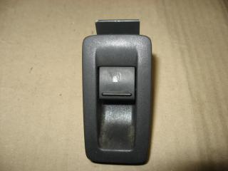 кнопка открытия лючка топливного бака Volkswagen Golf Plus 1 поколение 2008, 1.9 л., TDi, BLS, дизель, МКПП, серый, хетчбэк 5 дв., передний привод, 5M0959551A