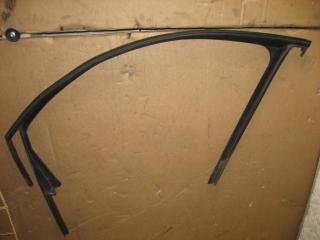 направляющая стекла Volkswagen Golf Plus 1 поколение 2008, 1.9 л., TDi, BLS, дизель, МКПП, серый, хетчбэк 5 дв., передний привод