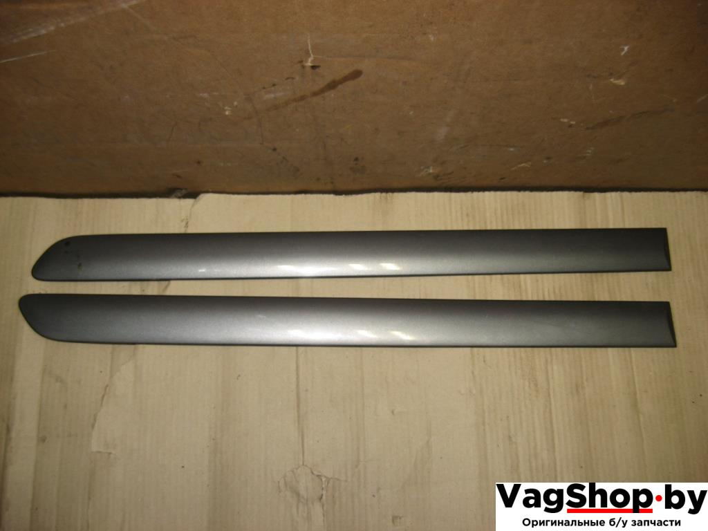 молдинг двери задней левой Volkswagen Golf Plus 1 поколение 2008, 1.9 л., TDi, BLS, дизель, МКПП, серый, хетчбэк 5 дв., передний привод - фото №1