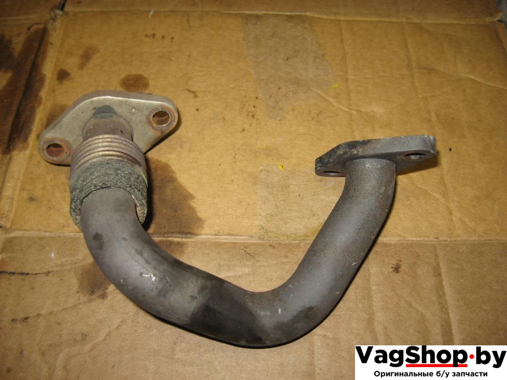 трубка системы рециркуляции EGR Volkswagen Golf Plus 1 поколение 2008, 1.9 л., TDi, BLS, дизель, МКПП, серый, хетчбэк 5 дв., передний привод, 03G131521R - фото №1