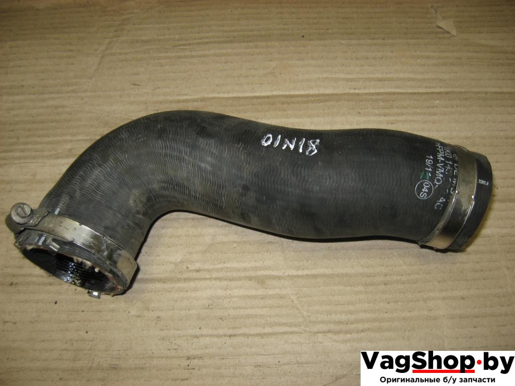 патрубок интеркулера Volkswagen Passat B7 2011, 2.0 л., TDi, CFG, дизель, АКПП, серебро, универсал, полный привод, 1K0145832AC - фото №1