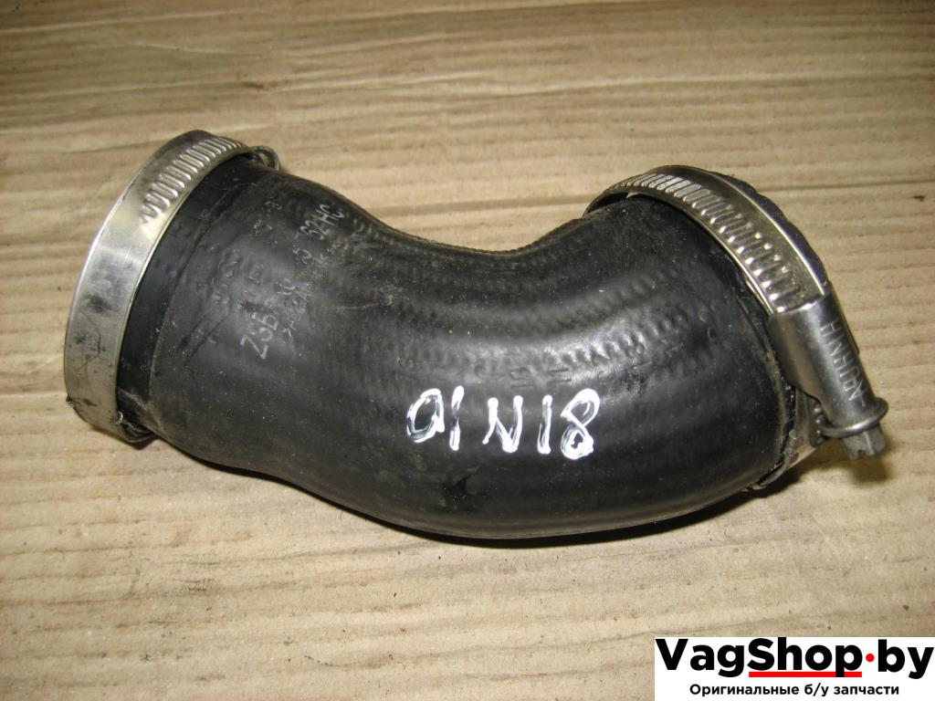 патрубок интеркулера Volkswagen Passat B7 2011, 2.0 л., TDi, CFG, дизель, АКПП, серебро, универсал, полный привод, 1K0145762HC - фото №1