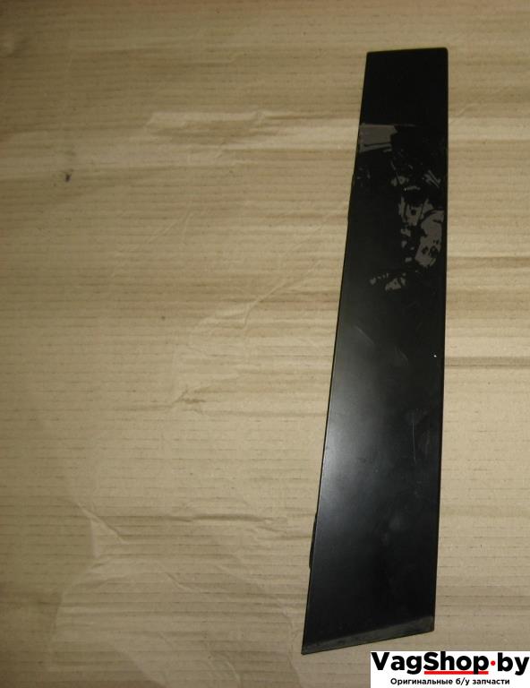 молдинг (накладка кузовная) Volkswagen Golf 6 поколение 2010, 1.4 л., TSI, CAX, бензин, МКПП, серебро, универсал, передний привод - фото №1