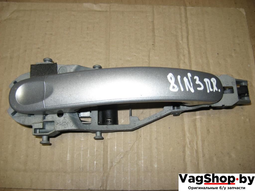 ручка наружная передняя правая Volkswagen Golf 6 поколение 2010, 1.4 л., TSI, CAX, бензин, МКПП, серебро, универсал, передний привод - фото №1