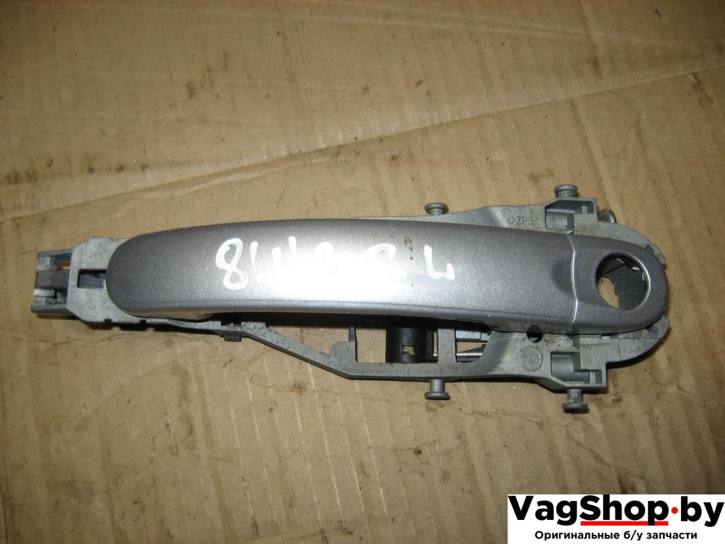 ручка наружная передняя левая Volkswagen Golf 6 поколение 2010, 1.4 л., TSI, CAX, бензин, МКПП, серебро, универсал, передний привод - фото №1