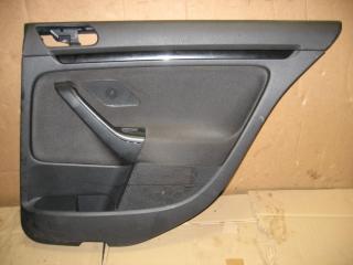 обшивка двери задняя правая Volkswagen Golf 6 поколение 2010, 1.4 л., TSI, CAX, бензин, МКПП, серебро, универсал, передний привод