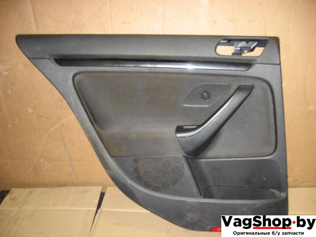 обшивка двери задняя левая Volkswagen Golf 6 поколение 2010, 1.4 л., TSI, CAX, бензин, МКПП, серебро, универсал, передний привод - фото №1