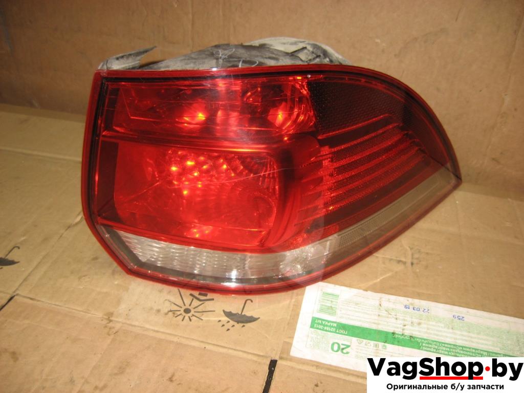 фонарь задний правый Volkswagen Golf 6 поколение 2010, 1.4 л., TSI, CAX, бензин, МКПП, серебро, универсал, передний привод, 1K9945096E, 1K9945112D - фото №1