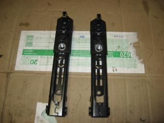 Механизм регулировки высоты ремня безопасности Volkswagen Golf 6 поколение 2010, 1.4 л., TSI, CAX, бензин, МКПП, серебро, универсал, передний привод, 1T0857819B