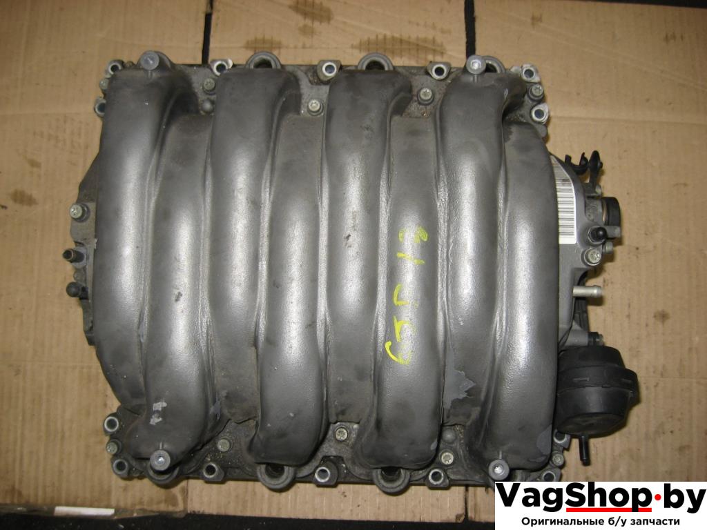 коллектор впускной Audi A6 4F/C6 2005, 4.2 л., i, BAT, бензин, АКПП, темно-синий, седан, полный привод, 079133185E - фото №1