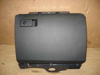 бардачок Volkswagen Passat B7 2011, 2.0 л., TDi, CFG, дизель, АКПП, серебро, универсал, полный привод, 3C1857097BC