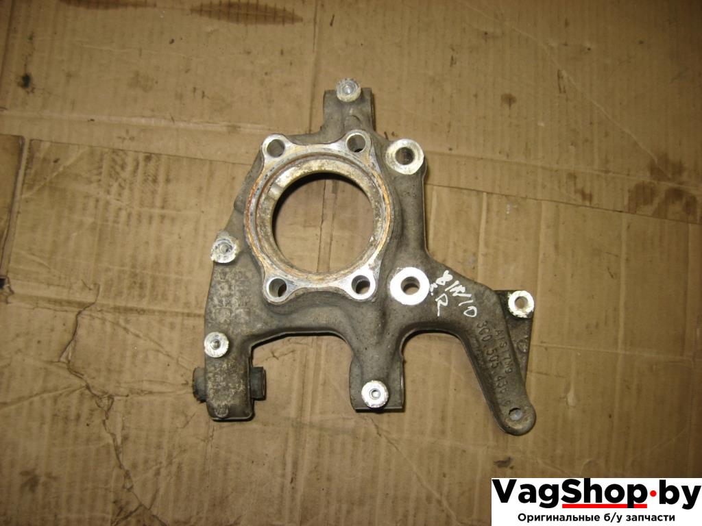 кулак задний правый Volkswagen Passat B7 2011, 2.0 л., TDi, CFG, дизель, АКПП, серебро, универсал, полный привод, 3C0505436G - фото №1