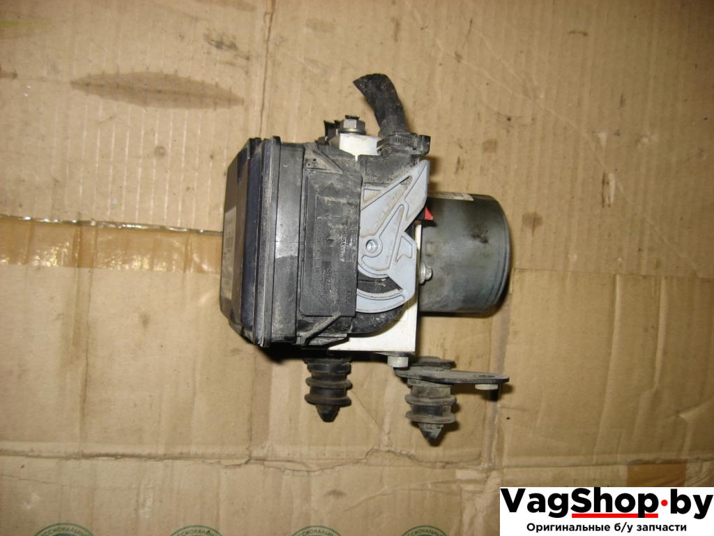 блок ABS Volkswagen Passat B7 2011, 2.0 л., TDi, CFG, дизель, АКПП, серебро, универсал, полный привод, 3AA614109N - фото №1