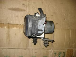 блок ABS Volkswagen Passat B7 2011, 2.0 л., TDi, CFG, дизель, АКПП, серебро, универсал, полный привод, 3AA614109N