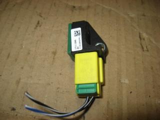 датчик удара Volkswagen Passat B7 2011, 2.0 л., TDi, CFG, дизель, АКПП, серебро, универсал, полный привод, 5N0959351B