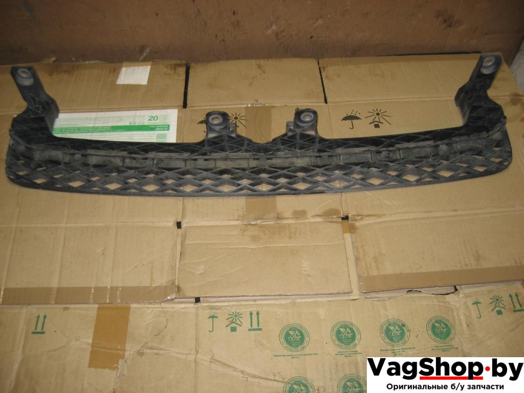 Крепление бампера переднего Volkswagen Passat B7 2011, 2.0 л., TDi, CFG, дизель, АКПП, серебро, универсал, полный привод, 3AA807571 - фото №1