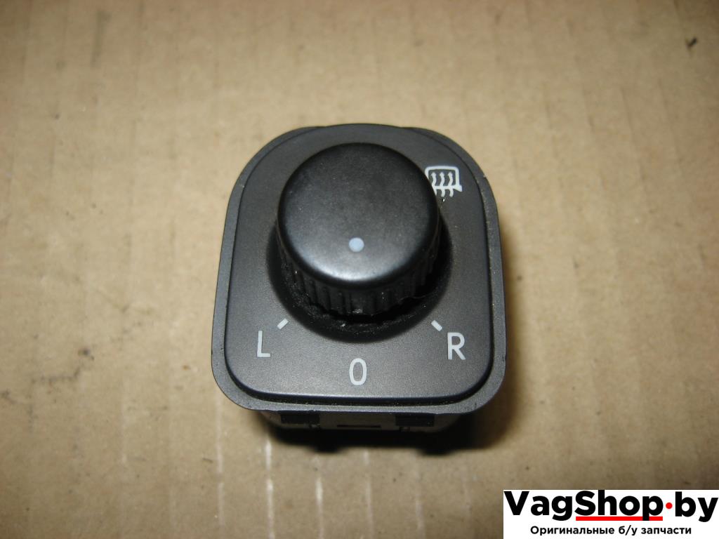 джойстик регулировки зеркал Volkswagen Passat B7 2011, 2.0 л., TDi, CFG, дизель, АКПП, серебро, универсал, полный привод, 1K0959656K - фото №1