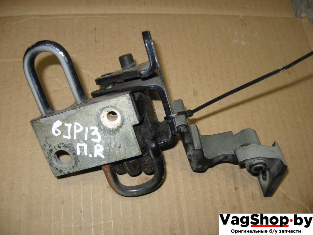 петля двери Audi A6 4F/C6 2005, 4.2 л., i, BAT, бензин, АКПП, темно-синий, седан, полный привод - фото №1