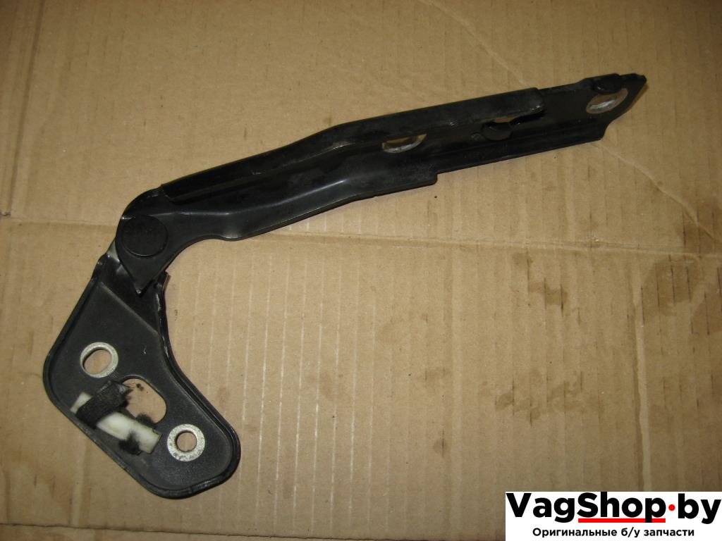 петля капота Audi A6 4F/C6 2006, 3.2 л., FSI, AUK, бензин, АКПП, черный, универсал, полный привод, 4F0823301, 4F0823302 - фото №1